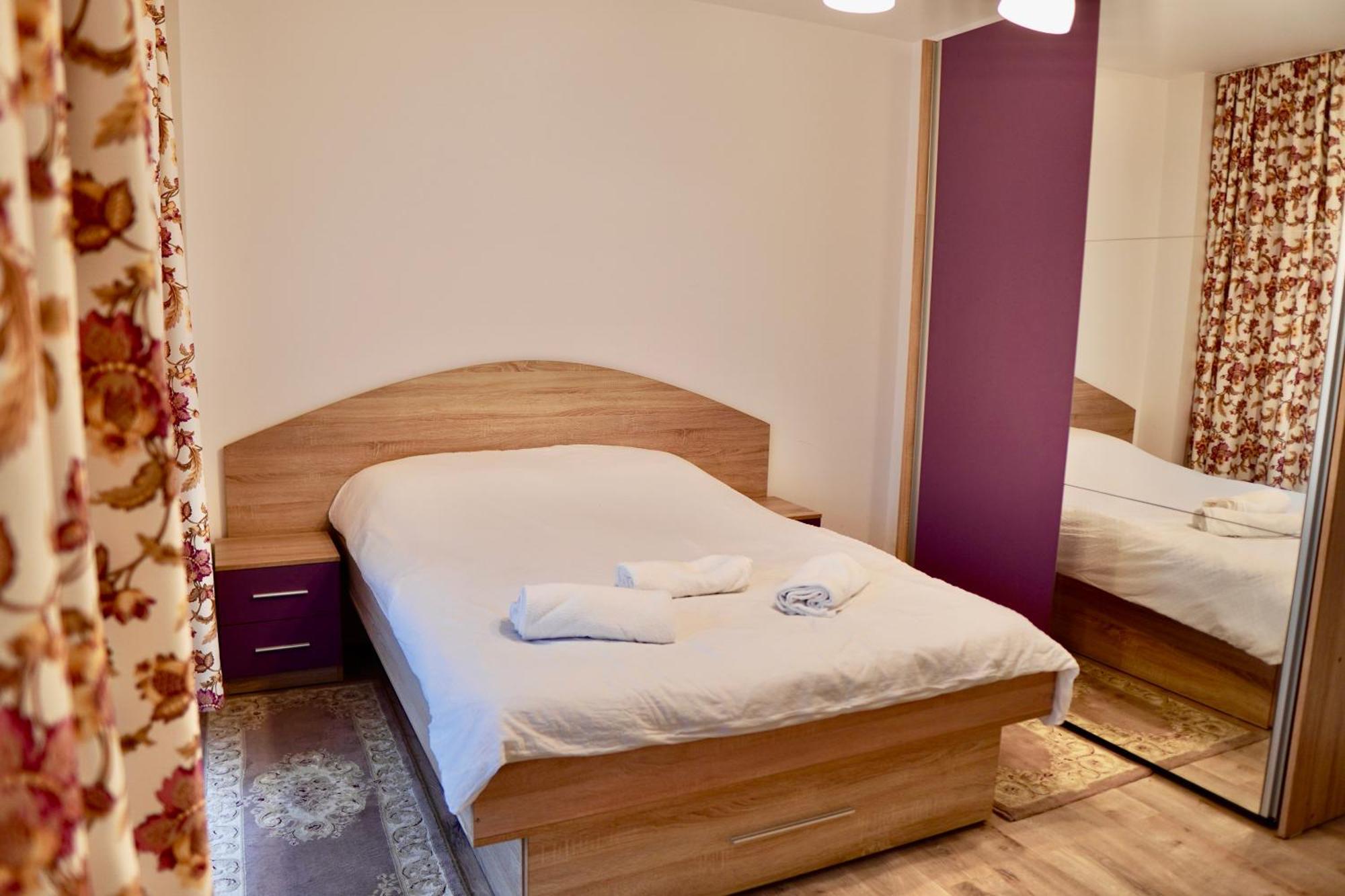 Coresi Mall Large 2 Camere, Sleeps 6 Brasov Exterior photo